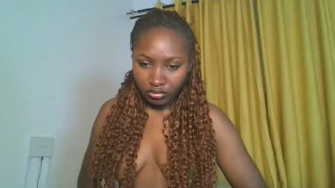 Snapshot of _cutestephanie chatting on 11/10/25, 11:48 STEPH online show from 11/10/25, 11:48