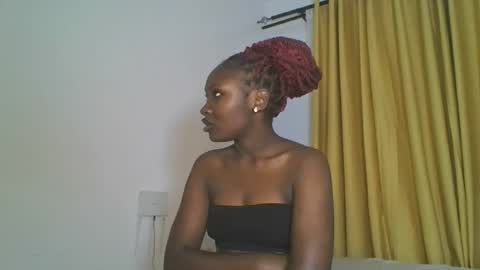 Snapshot of _cutestephanie chatting on 11/23/25, 11:48 STEPH online show from 11/23/25, 11:48