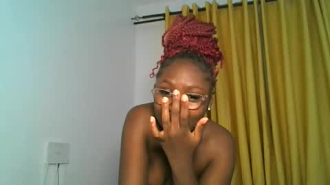 Snapshot of _cutestephanie chatting on 12/14/25, 01:11 STEPH online show from 12/14/25, 01:11