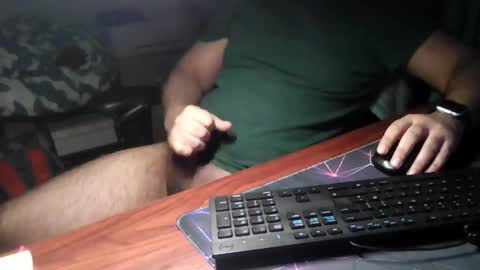 Snapshot of _daddypimp chatting on 02/11/26, 01:10 Paul online show from 02/11/26, 01:10