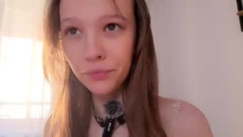Snapshot of _demi_dee_ chatting on 07/11/26, 06:27 DemiDee online show from 07/11/26, 06:27