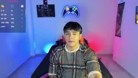 Snapshot of _demon1 chatting on 11/10/25, 02:32 _demon1 online show from 11/10/25, 02:32