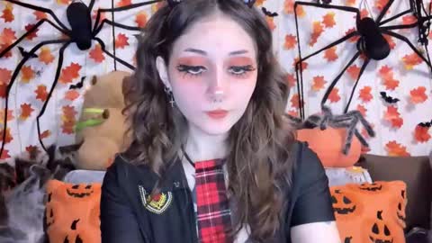 Snapshot of _devilbaby chatting on 10/03/25, 04:59 Kate online show from 10/03/25, 04:59