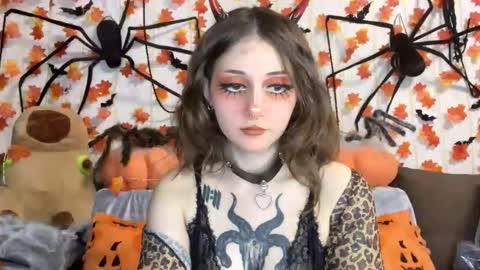 Snapshot of _devilbaby chatting on 10/05/25, 06:28 Kate online show from 10/05/25, 06:28