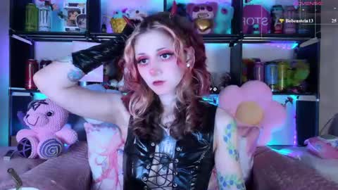 Snapshot of _devilbaby chatting on 06/27/26, 08:25 Kate online show from 06/27/26, 08:25