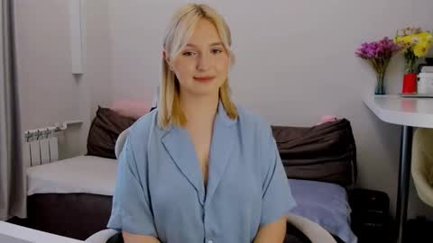 Snapshot of _dewpoint_ chatting on 09/14/25, 07:40 Ri online show from 09/14/25, 07:40