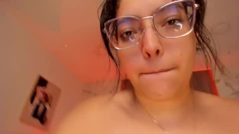 Abril online show from 03/05/26, 01:40