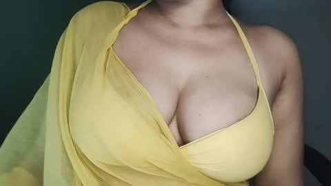 _dreamgirl_0 online show from 06/25/26, 10:09