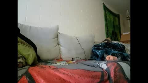 Snapshot of _drew__ chatting on 12/14/24, 04:20 _drew__ online show from 12/14/24, 04:20