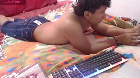 _duvan_123 online show from 12/16/25, 04:12