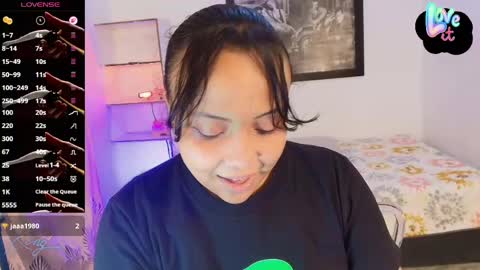 Snapshot of _eilish chatting on 04/28/26, 08:36 _eilish online show from 04/28/26, 08:36