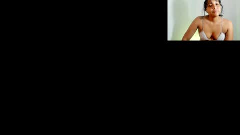 Snapshot of _eilish chatting on 06/11/26, 12:32 _eilish online show from 06/11/26, 12:32