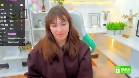 Lizzy  online show from 02/10/25, 12:19