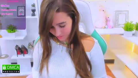 Lizzy  online show from 09/18/25, 09:39