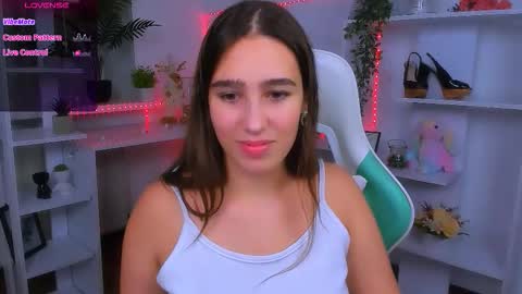 Lizzy  online show from 11/11/25, 10:43