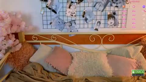 Snapshot of _eliizabeth__ chatting on 05/26/26, 10:06 Lizzy online show from 05/26/26, 10:06
