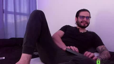  -         online show from 11/01/25, 10:34