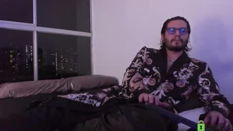  -         online show from 02/11/26, 12:04