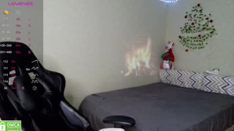 chloue and Gretta online show from 12/27/24, 06:03