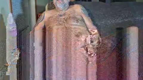 Snapshot of _emerald_city chatting on 11/21/25, 01:43 _emerald_city online show from 11/21/25, 01:43