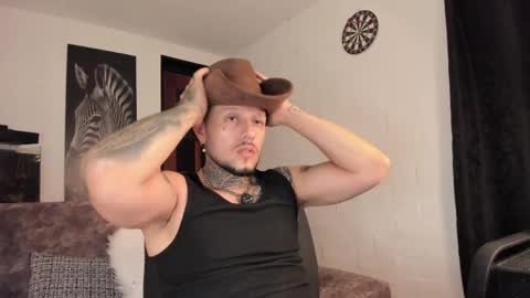 Snapshot of _emilio_escobar chatting on 06/04/26, 09:59 Emilio online show from 06/04/26, 09:59