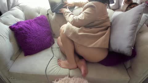 Emma online show from 12/17/24, 06:09