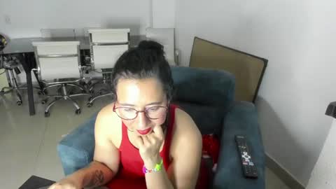 Emma online show from 12/29/24, 01:24