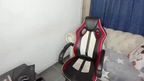 Emma online show from 09/29/25, 10:58