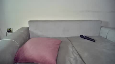 Emma Sugar online show from 10/11/25, 12:10