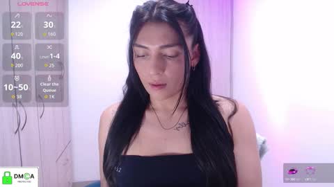  Erica Vanderhill  online show from 11/03/25, 07:15