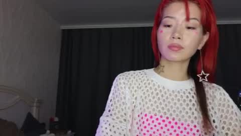 EveEva online show from 12/18/24, 09:58