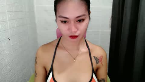 STEFFANNY WELL. online show from 12/01/25, 02:11