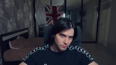 Keanu online show from 11/28/25, 12:19