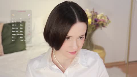 Snapshot of _female_essence_ chatting on 12/20/24, 08:55 Essie online show from 12/20/24, 08:55