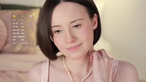 Snapshot of _female_essence_ chatting on 02/24/25, 10:37 Essie online show from 02/24/25, 10:37