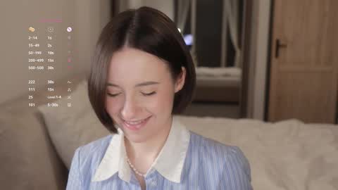 Snapshot of _female_essence_ chatting on 02/27/26, 06:30 Essie online show from 02/27/26, 06:30