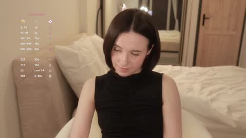 Essie  online show from 04/15/26, 07:58