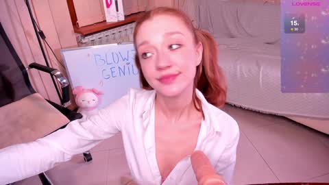 Lola 3  online show from 12/05/24, 06:11