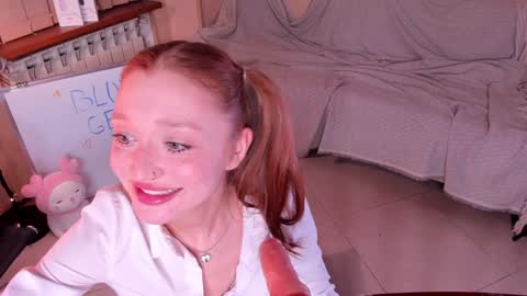 Lola 3  online show from 12/14/24, 04:52