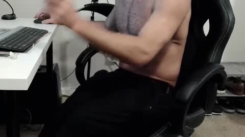 Snapshot of _full_sender chatting on 02/19/25, 12:57 Full Sender online show from 02/19/25, 12:57