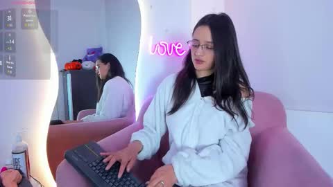 Gabby online show from 09/17/25, 12:07