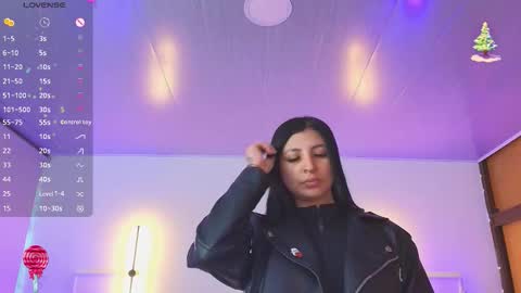  Juliana   Gaby   Kloe online show from 11/25/25, 11:21