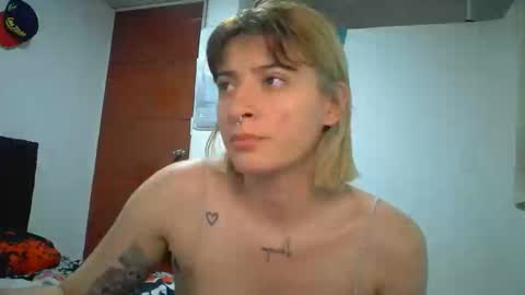 Mia-foster online show from 04/15/26, 01:56