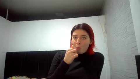 Snapshot of _genesid_dixton chatting on 07/04/26, 03:02 Mia-foster online show from 07/04/26, 03:02