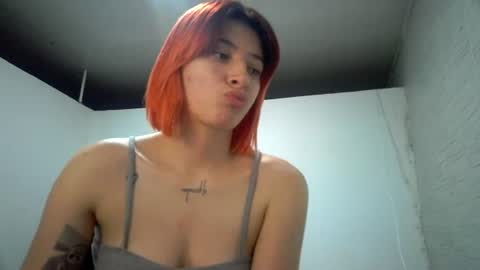 Snapshot of _genesid_dixton chatting on 07/10/26, 12:04 Mia-foster online show from 07/10/26, 12:04