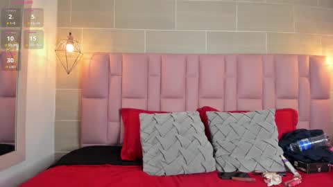 _gia_rose online show from 09/21/25, 12:40