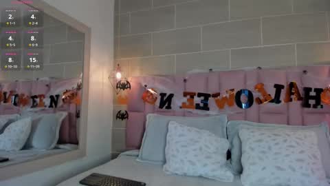 _gia_rose online show from 10/17/25, 05:37
