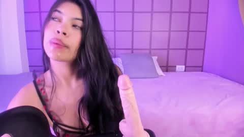 Gia online show from 11/21/25, 04:27