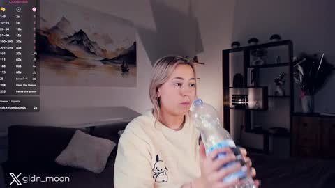 Rina online show from 01/27/25, 12:12