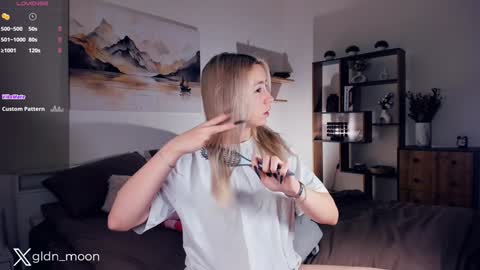 Rina online show from 02/08/25, 07:38